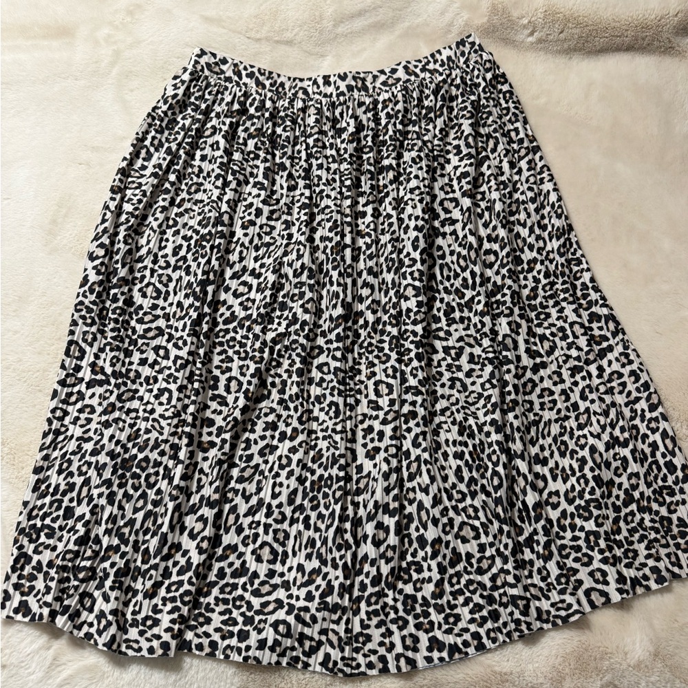 🐆 H&M Leopard Print Pleated Midi Skirt – Size XL 🐆